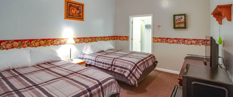 6 Room Hotel For Sale Grafton, IL